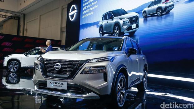 Nissan Motor Distributor Indonesia (NMDI) resmi meluncurkan Nissan X-Trail e-Power untuk pasar otomotif Indonesia pada ajang Gaikindo Indonesia International Auto Show (GIIAS) 2025, Rabu (23/7/2025). Mobil berteknologi e-Power terbaru dari Nissan itu dibanderol di bawah Rp 800 juta.