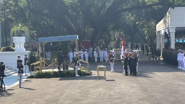 Prabowo Lantik 2.000 Perwira TNI-Polri 2025