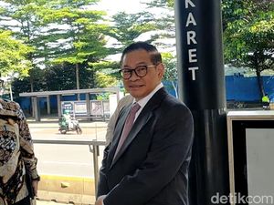 Pramono Bimbang Naikkan Tarif TransJ: Publik Terbelah