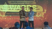 Udinus Terima Penghargaan Kategori Kampus Penggerak Inovasi Teknologi Kreatif