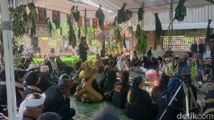 Ritus Hajat Bumi Pangandaran