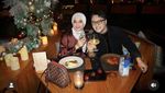 Romantisnya Danang DA Saat Masak hingga Mukbang Bareng Istri