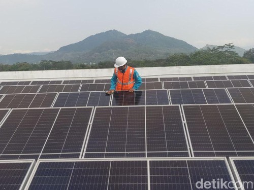 RI Bakal Gandeng Perusahaan China buat Bangun PLTS 100 GW