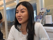 Sarwendah Persembahkan Buat Ayah: Replika Rumah hingga Kendaraan Ikut Dibakar