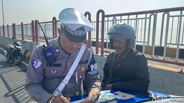 Satlantas Bangkalan mengelar Operasi Patuh Semeru