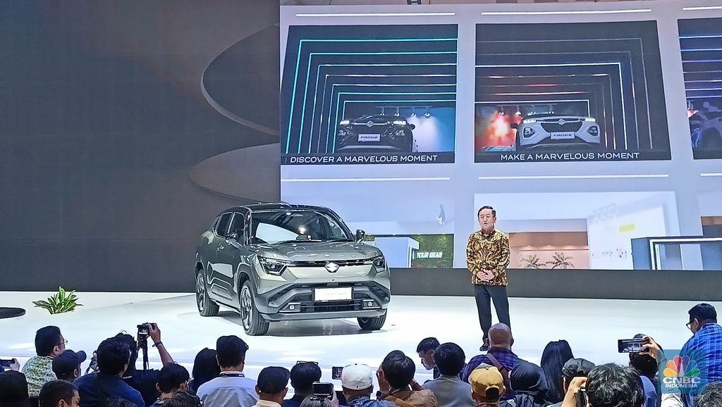 Suzuki tahun ini menampilkan eVITARA secara perdana di Gelaran GIIAS 2025, Rabu, 23/7. (CNBC Indonesia/Ferry Sandi)