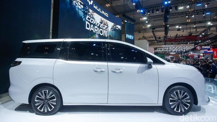 Wuling Cortez Darion saat diluncurkan di GIIAS 2025, ICE BSD, Tangerang, Rabu (23/7/2025).