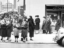 Video Penjelajah Waktu 1938 Viral, Benarkah Bukti Adanya Time Travel?
