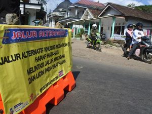 Ada Perbaikan Jalan, Jalur Gunung Gumitir Ditutup Hingga Akhir September