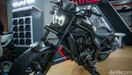 Honda Rebel 1100 Mejeng di GIIAS 2025, Harga Rp 399 Juta!