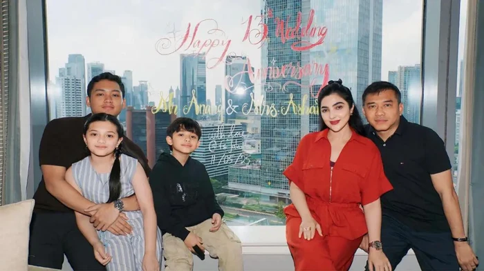 Anang dan Ashanty saat kulineran bersama.