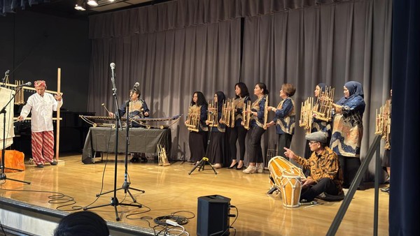 Angklung Menggema di Jantung San Francisco