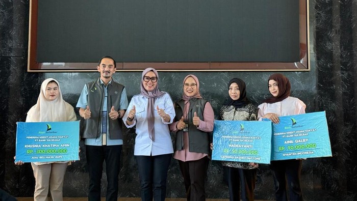 Bank Sulselbar menyelenggarakan Bulan Literasi Keuangan bersama Pemkab Barru, UMKM, hingga santri.