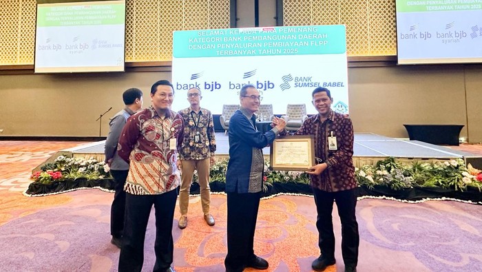Bank Sumsel Raih penghargaan FLPP 2025