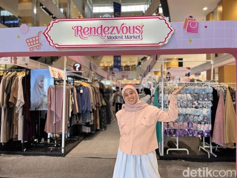 Bazar modest dan hijab, Rendezvous Modest Market kembali digelar mulai dari 23 Juli hingga 3 Agustus 2025 di Grand Atrium Aeon Mall Delta Mas, Cikarang. Ada 40 brand lokal yang memberikan potongan harga yang menarik hingga 70%.