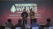Polda Jateng Raih detikJateng-Jogja Awards Berkat Polisi Desa Peduli Pendidikan