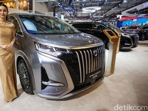 Bak Langit dan Bumi, Pajak Tahunan Denza D9 vs Toyota Alphard