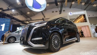 Bikin Kaget! Tanpa Insentif Pajak Denza D9 Tembus Segini