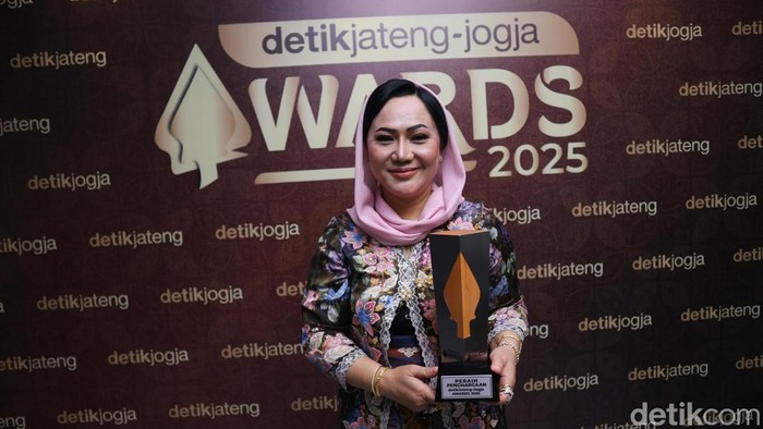 Founder Diwa Foundation, Diah Warih Anjari berkomitmen terus mengajak berbuat baik setelah mendapatkan Penghargaan detikJateng-Jogja Awards 2025.