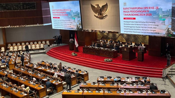 DPR gelar rapat paripurna di DPR RI, Jakarta, Kamis (24/7/2025)