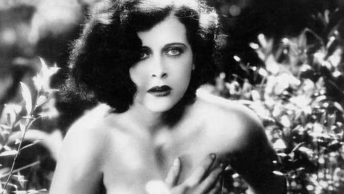 Cuplikan adegan dalam film Ecstasy (1933).
