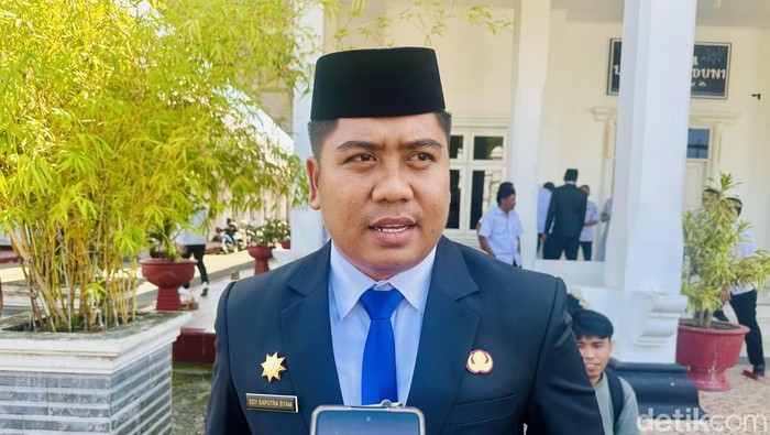 Kepala BKPSDM Bone Edy Saputra Syam.