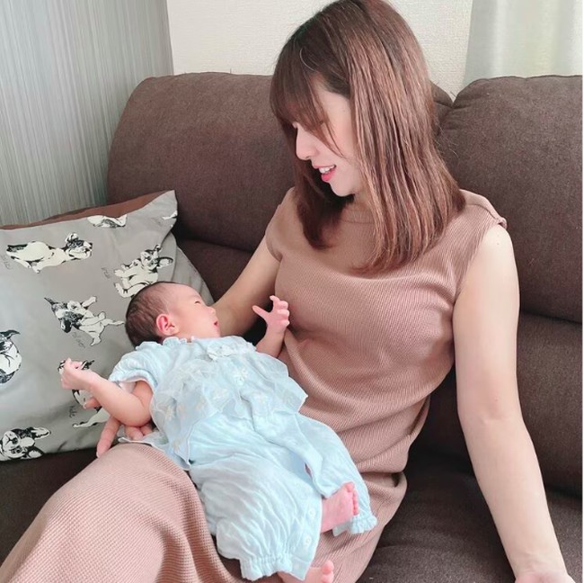 Dalam dunia idol, kebanyakan member biasanya belum menikah. Karena itu, Fujiko mengejutkan publik ketika mengaku sudah memiliki cucu. Foto: Twitter