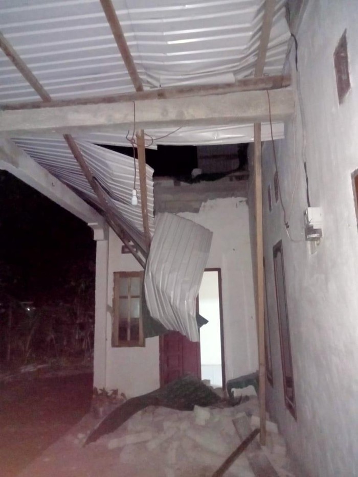 Gempa dengan magnitudo (M) 5,7 mengguncang Poso, Sulawesi Tengah (Sulteng). Gempa ini mengakibatkan satu rumah roboh dan 3 lainnya rusak (dok istimewa)