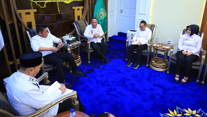 Gubernur Sumsel Herman Deru bersama Kanwil Kementerian Hukum dan HAM Sumsel