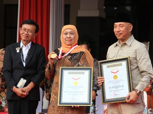 Pelantikan 38 HKTI se-Jatim Diwarnai Rekor MURI, ini Pesan Arum Sabil