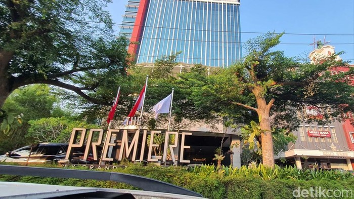 Hotel Premier tempat korban jatuh