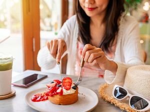 Waktu Terbaik Ngemil Makanan Manis agar Tak Merusak Diet