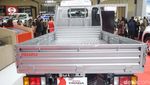 Isuzu Traga Edisi 50 Tahun Tampil Eksklusif di GIIAS 2025