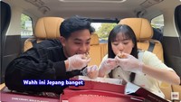 Dari ketiga pizza yang dipesan Jerome dan Haruka, topping pepperoni mampu menarik perhatian mereka karena sangat melimpah. Namun favorit mereka adalah pizza tuna truffle. Foto: YouTube Nihongo Mantappu