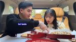 Kompaknya Jerome Polin dan Haruka Saat Mukbang Sushi hingga Pizza