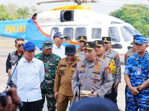 Area Hotspot Rohul Sulit Dijangkau, Kapolri Minta Intensifkan Water Bombing