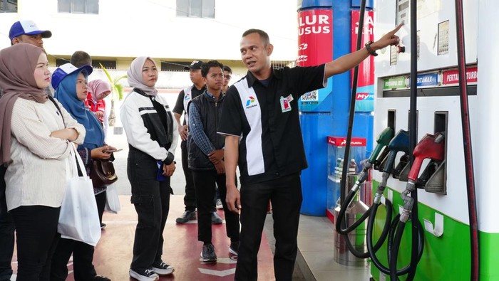 Kegiatan Pantau SPBU di Palembang.