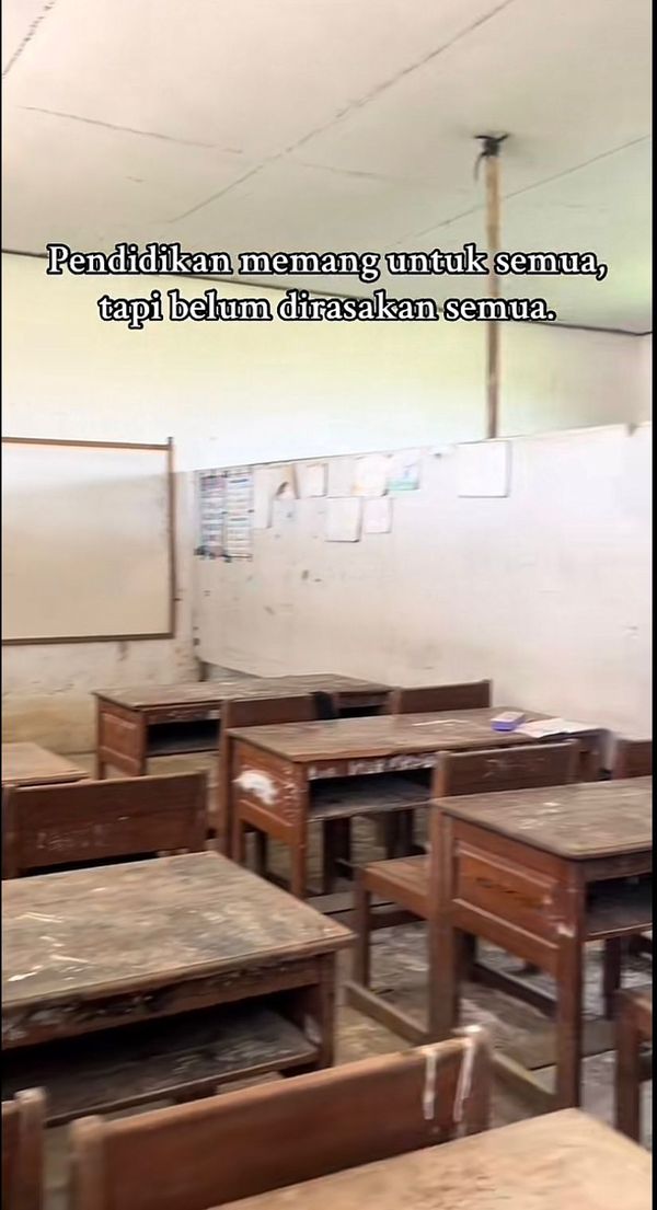 KKN UGM bagikan potret memprihatinkan SD di Kalimantan Tengah yang peralatan di kelas sudah usang