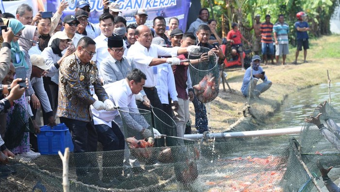 Mendes PDT, Yandri Susanto, saat melakukan kunjungan kerja ke Pati, Kamis (24/7/2025).