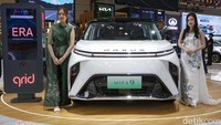 PT Indomobil Energi Baru, ATPM Maxus di Indonesia, resmi mengumumkan harga baru untuk MPV listriknya Mifa 9 pada gelaran Gaikindo Indonesia International Auto Show (GIIAS) 2025, Kabupaten Tangerang, Kamis (24/7/2025).
