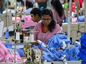 Nasib Pekerja Tekstil Asia Imbas Kebijakan Trump: Beri Profit ke AS, Anak Terancam Kelaparan