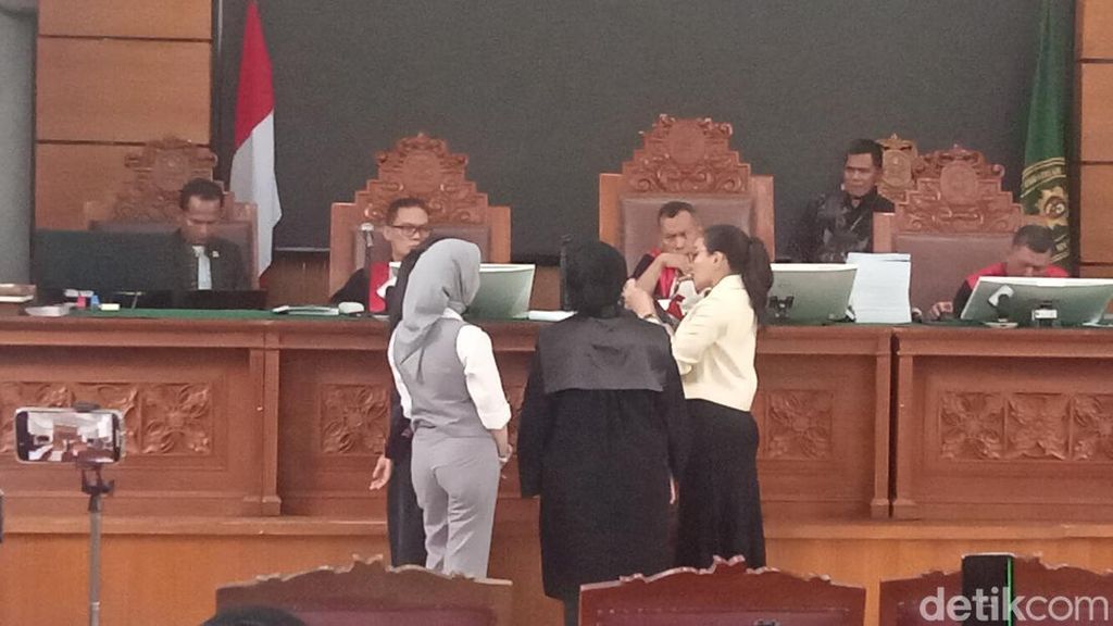 Video Saran Dokter Oky ke Reza Gladys: ke Nikita Coba Sumpel Pakai Uang