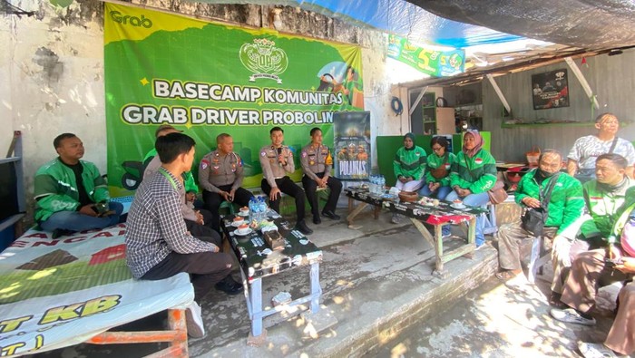 Ojek online di Kota Probolinggo diajak diskusi bahas lalu lintas