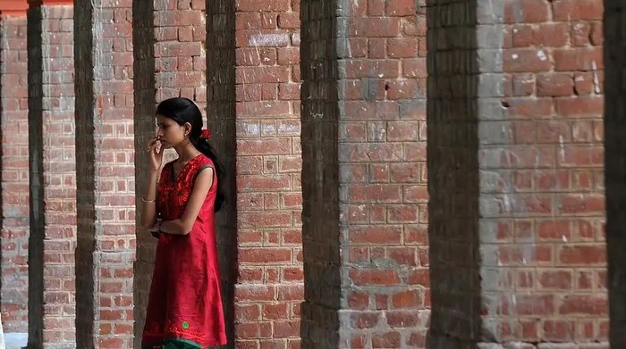 Pelajar di India kerap menghadapi tekanan ujian, persaingan kerja, dan minimnya layanan konseling, mendorong naiknya angka kasus bunuh diri di negara tersebut (Foto: Mana Vatsyayana/Getty Images/AFP)