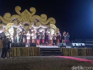 Lovina Festival 2025 Dibuka, Kemenpar Sebut Kalah Viral dari Pacu Jalur
