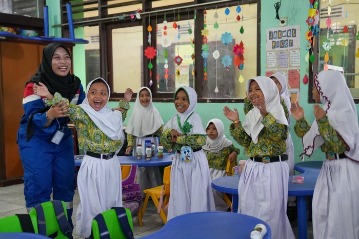 Sebanyak 94 program initiative Community Involvement and Development (CID) terkait kesehatan dan pendidikan anak telah direalisasikan
