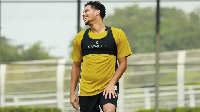 PSM Makassar merekrut Lucas Dias dari Uthai Thani (klub asal Thailand) musim ini. Lucas Dias memiliki gaji 350 ribu Euro atau setara Rp 6,08 miliar. PSM Makassar merekrut Lucas Dias dari Uthai Thani (klub asal Thailand) musim ini. Lucas Dias memiliki gaji 350 ribu Euro atau setara Rp 6,08 miliar.