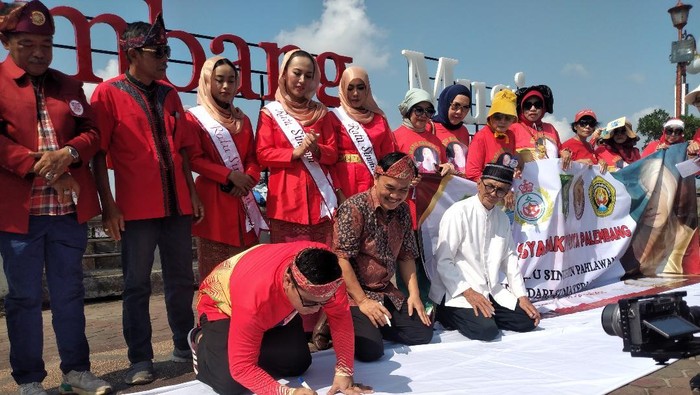 Ratusan warga dukung Ratu Sinuhun jadi pahlawan nasional
