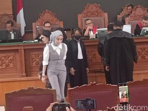 Reza Gladys Lawan Nikita Mirzani, Tegaskan Lagi soal Produk Disebut Gak BPOM