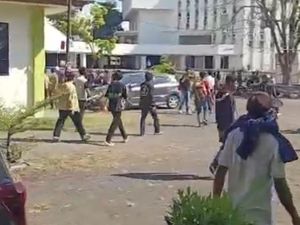 Sekelompok OTK Bawa Sajam Berkeliaran di Kampus UIM, Ada Suara Petasan